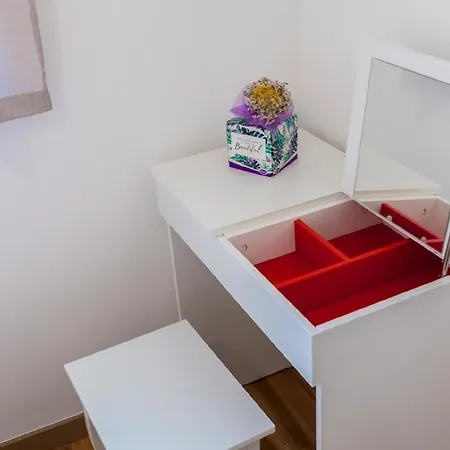 Appartement Fuer 6 Personen Ca 90 Qm In Milcetici, Kvarner Bucht Krk *